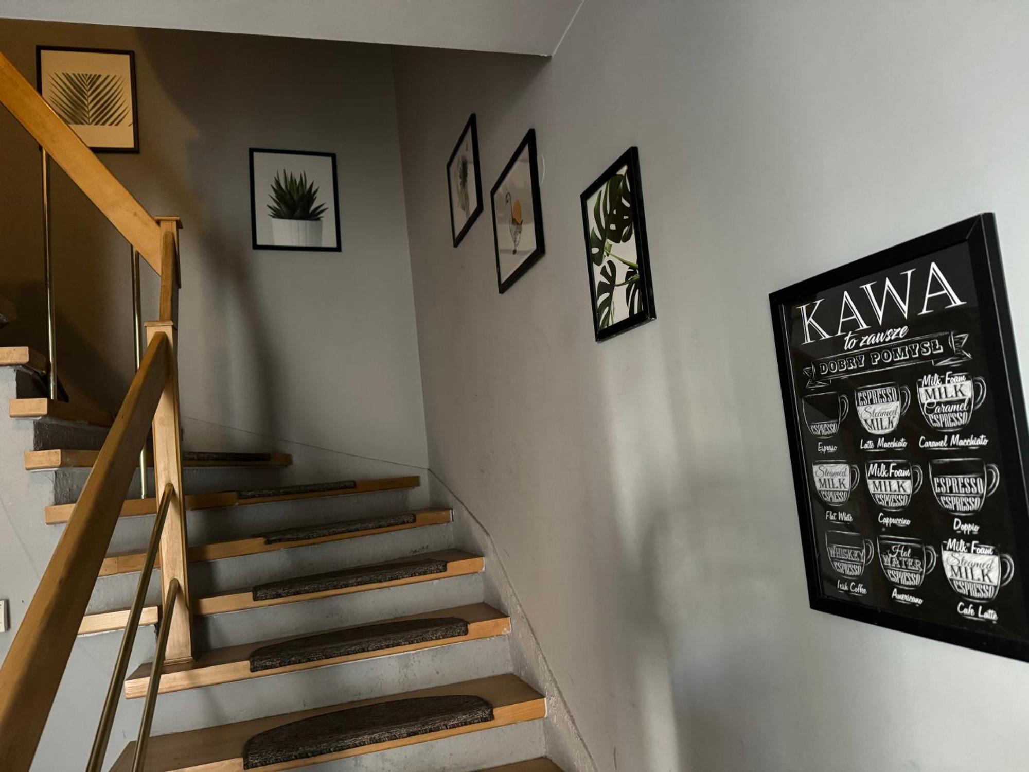 Wilanowska Hostel Warsaw Exterior photo